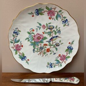 Aynsley “Pembroke” Cake Plate and Knife Set.